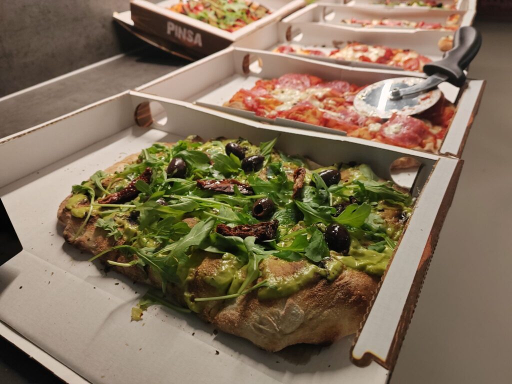Happy Hour Pizza_2